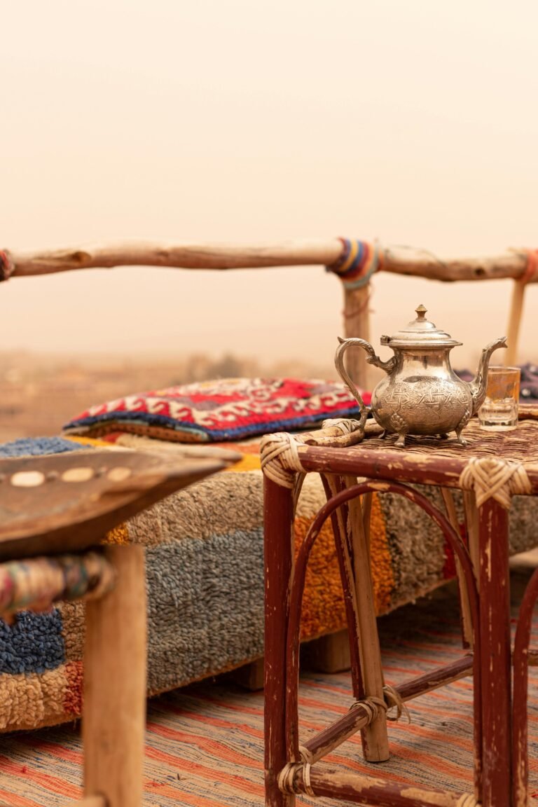 Tours de Varios Días por Marruecos Morocco mountain and desert scenery on the 13-day Morocco Explorer private tour